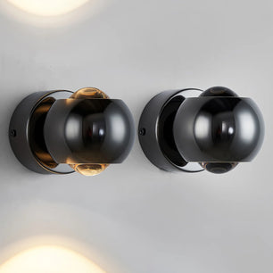 Io Verticale Wall Lamp