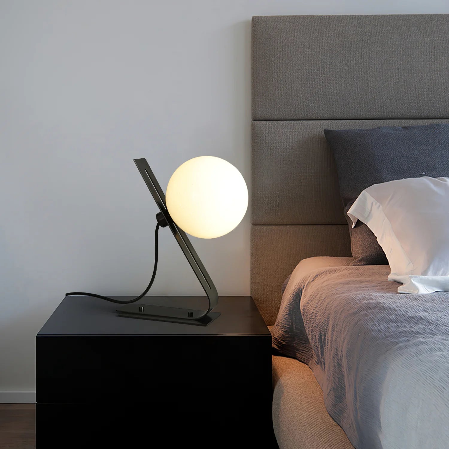 Arandela Table Lamp