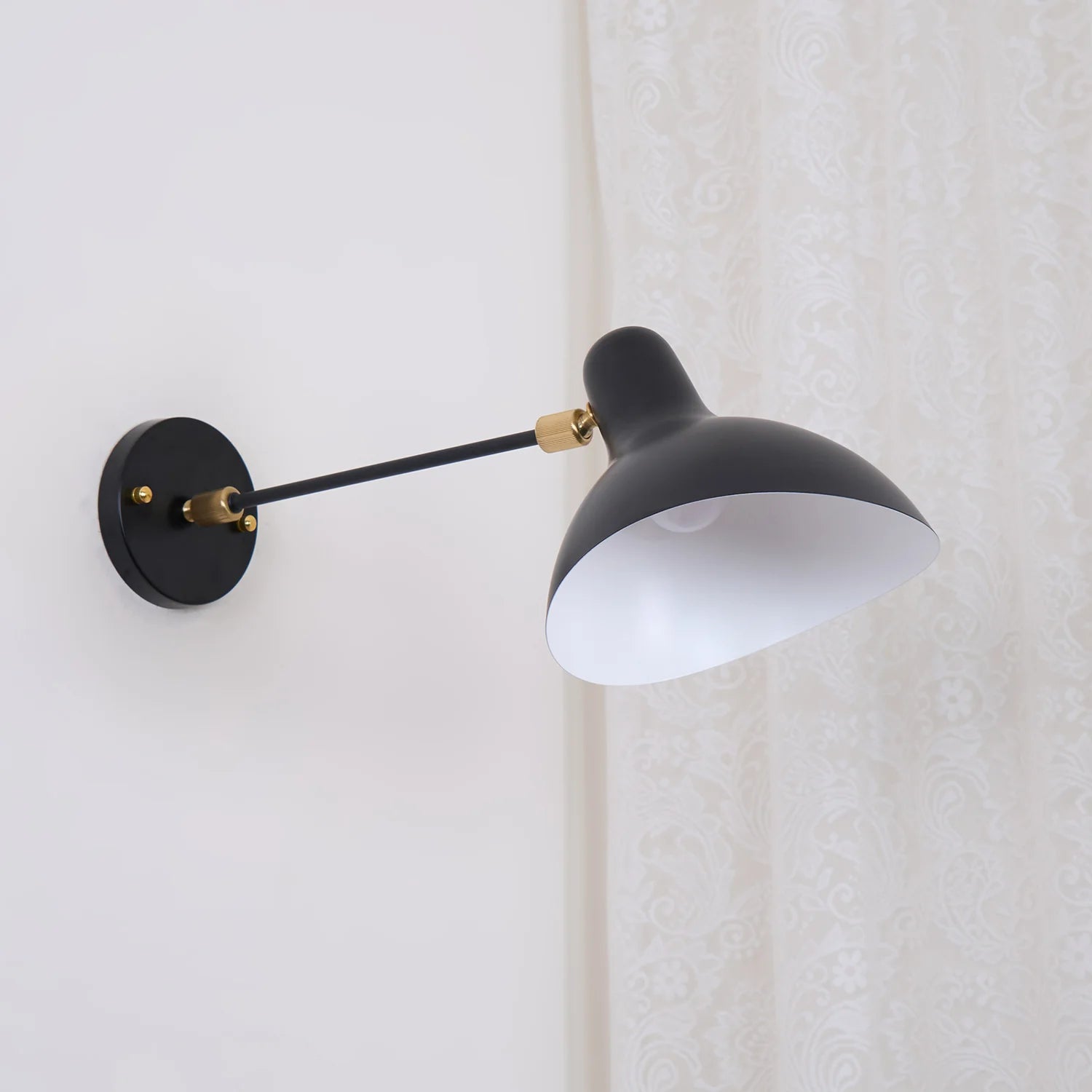 Mantis Wall Lamp