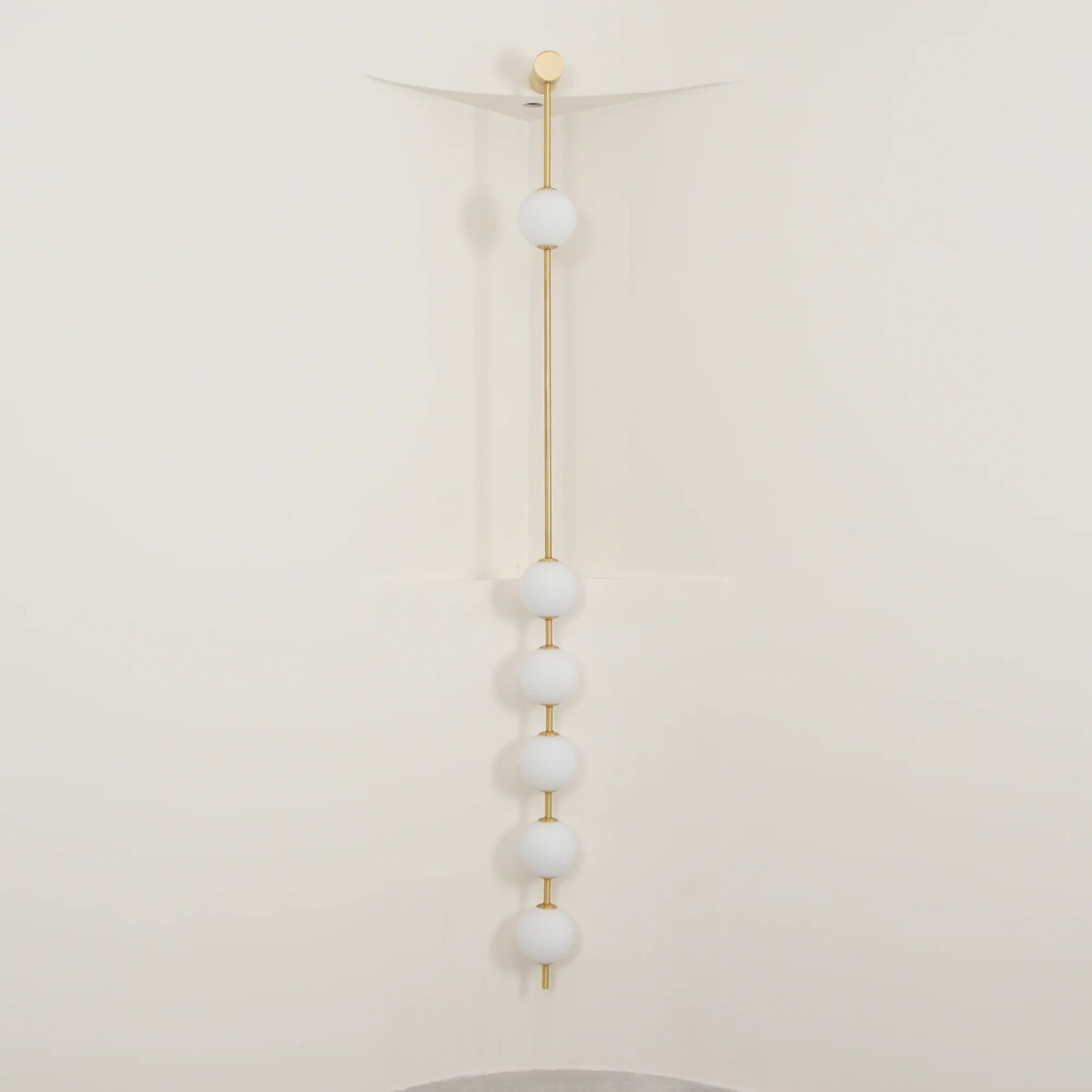 Vertical Balls Wall Lamp