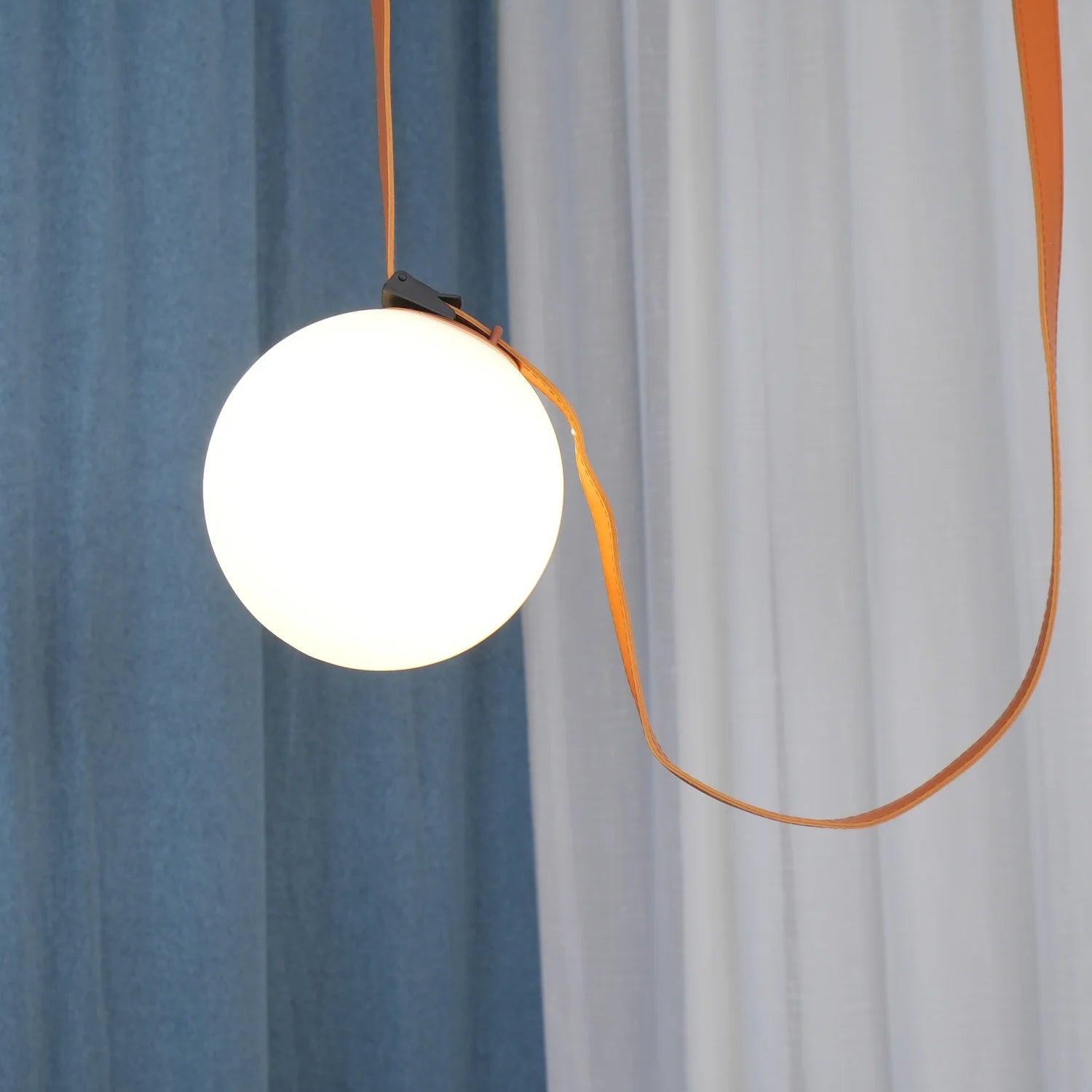 Light Rail Pendant Lamp