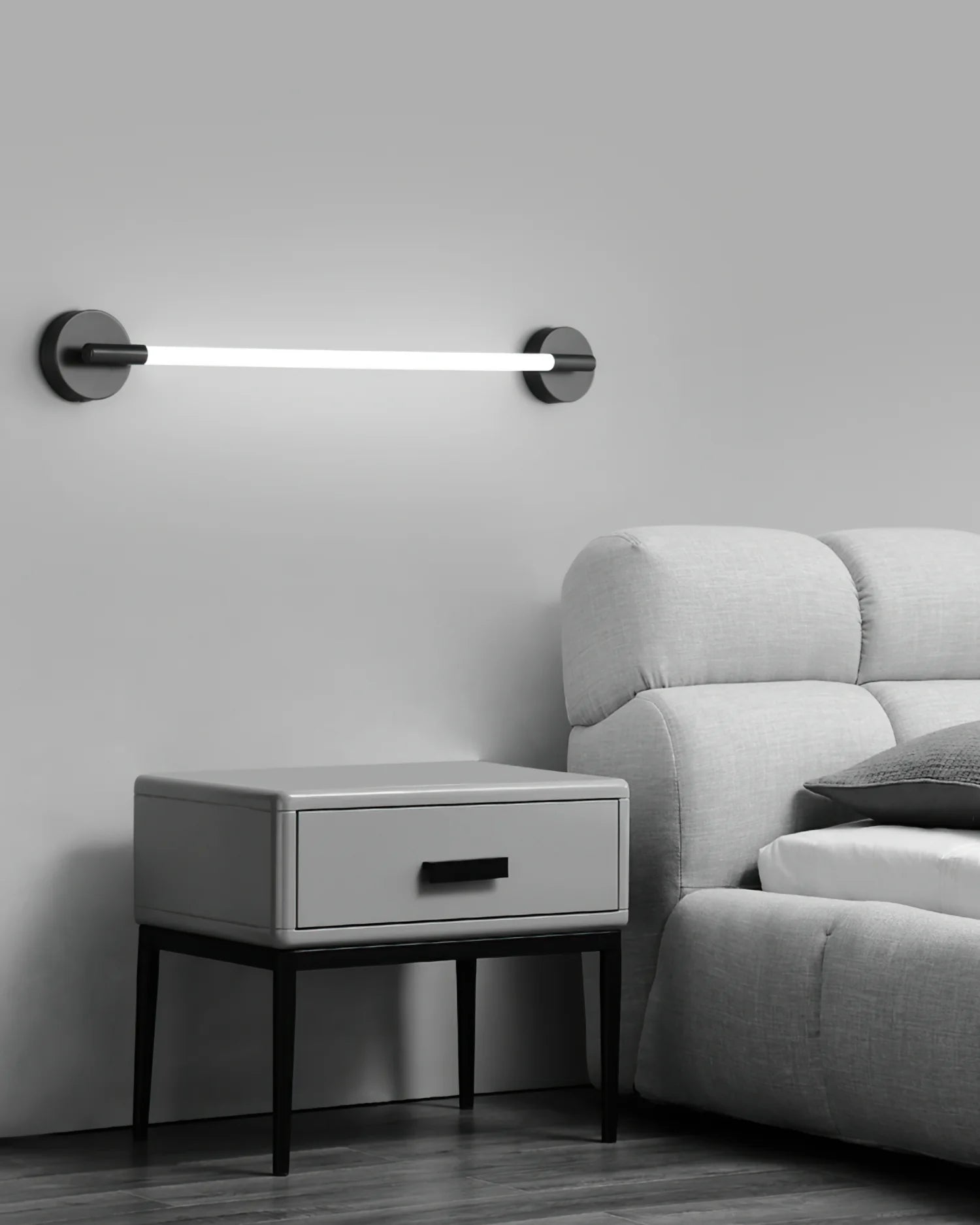 Flecto Tube Wall Lamp