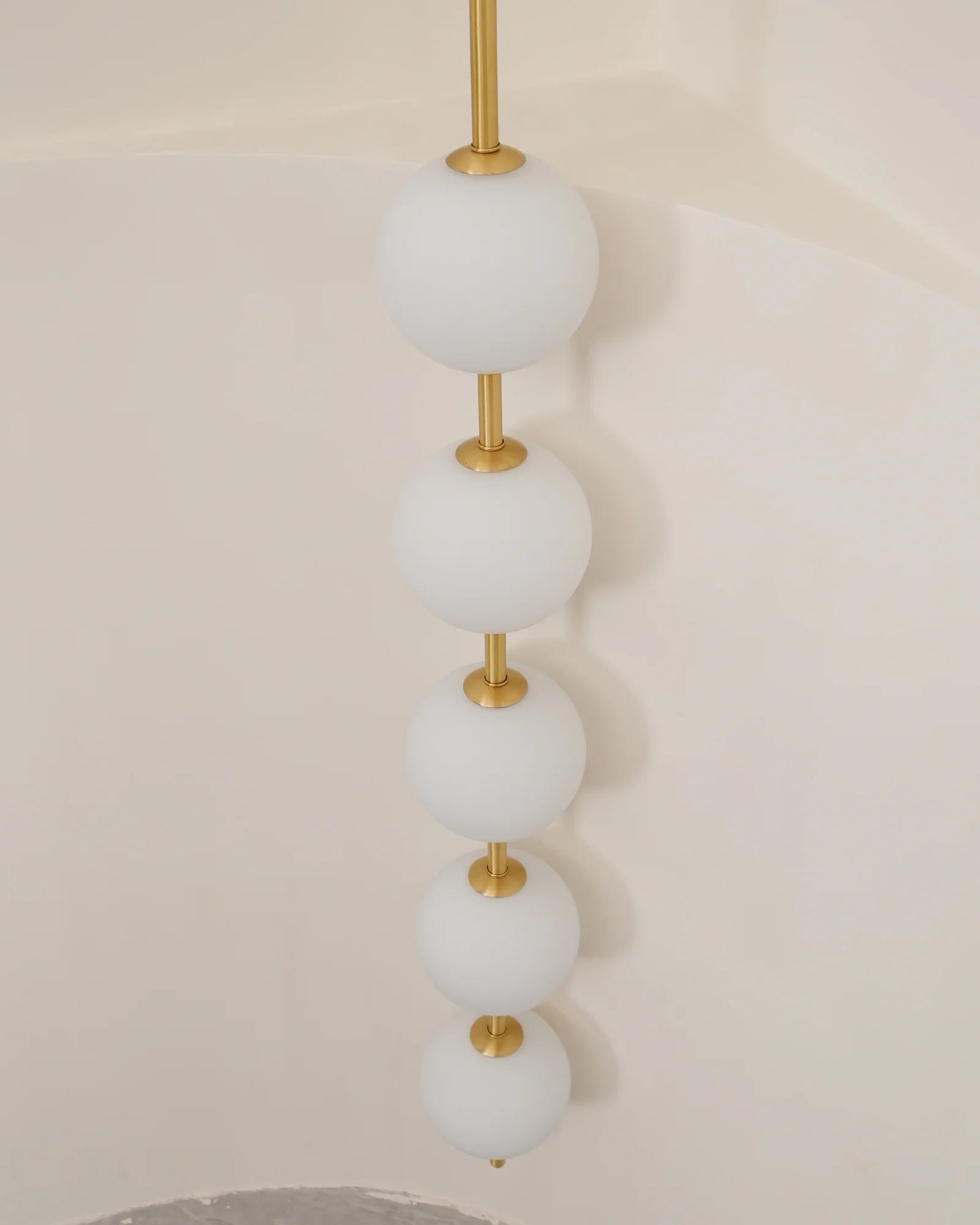 Vertical Balls Wall Lamp