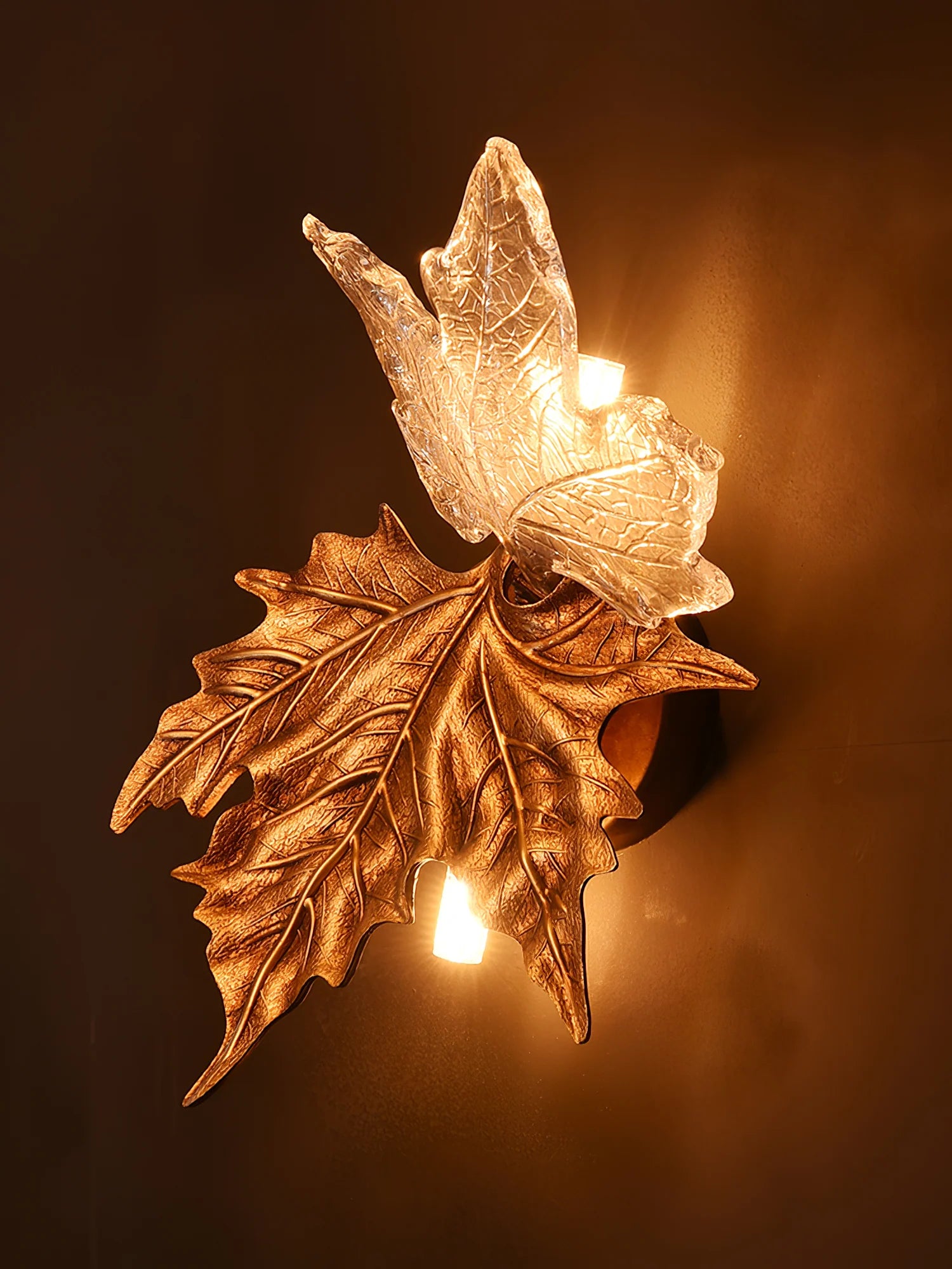 Folio Leaves Wall Lamp