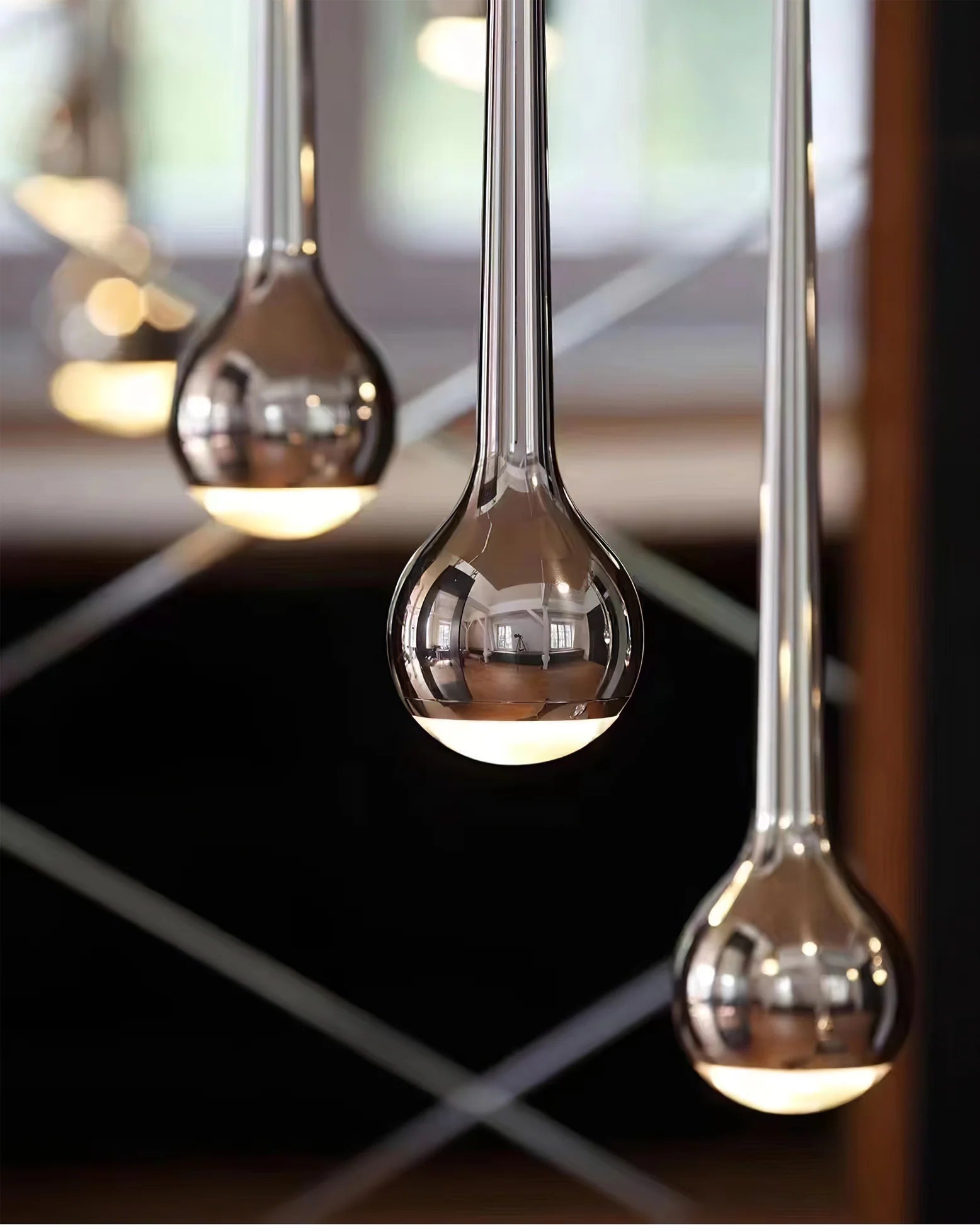 Falling Pendant Lamp