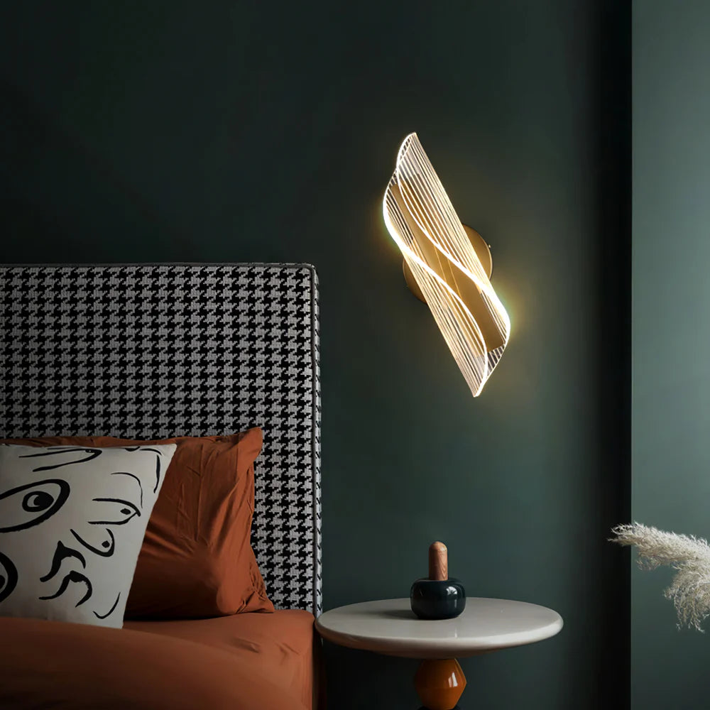 Hershal Luxe Wall Lamp