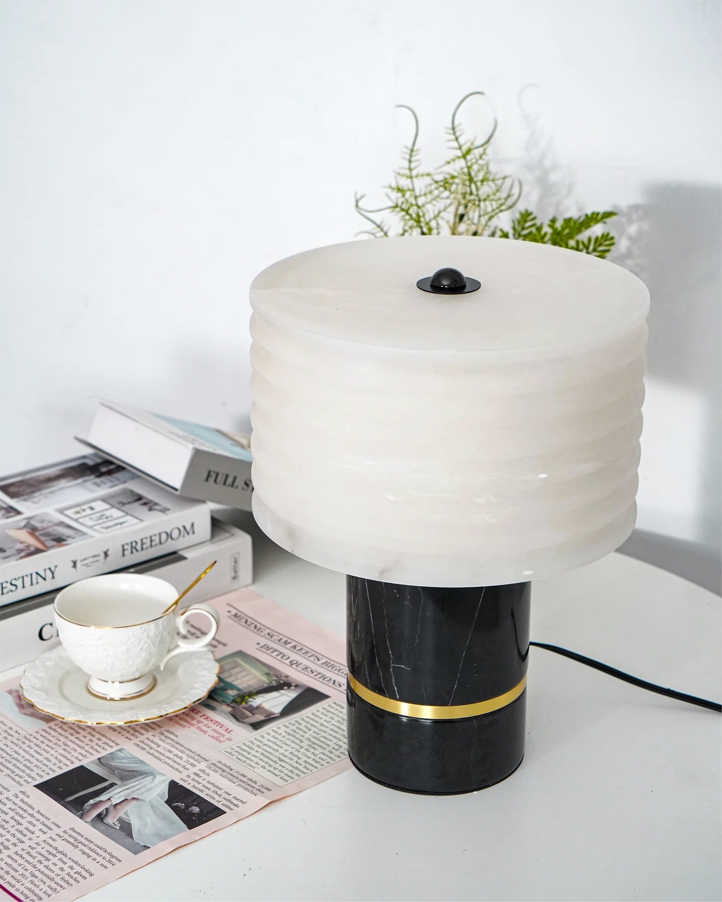 Outela Table Lamp