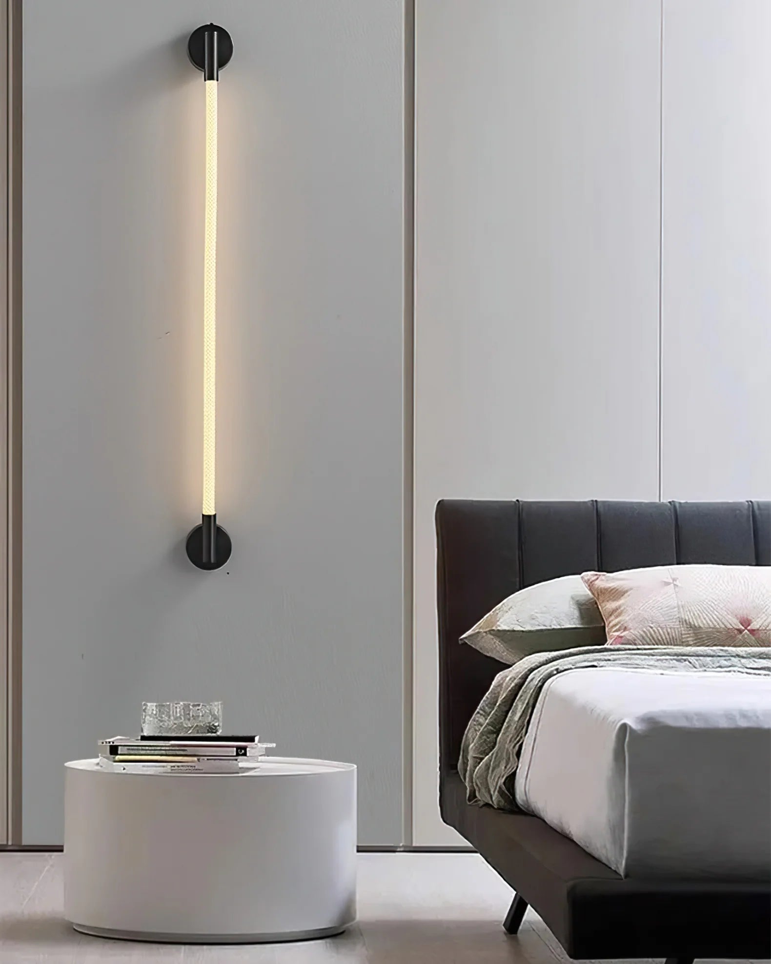 Flecto Tube Wall Lamp