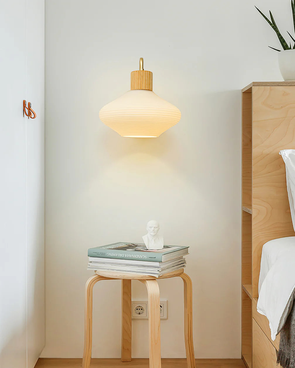 Wohlert Wall Lamp