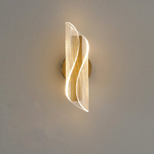 Hershal Luxe Wall Lamp