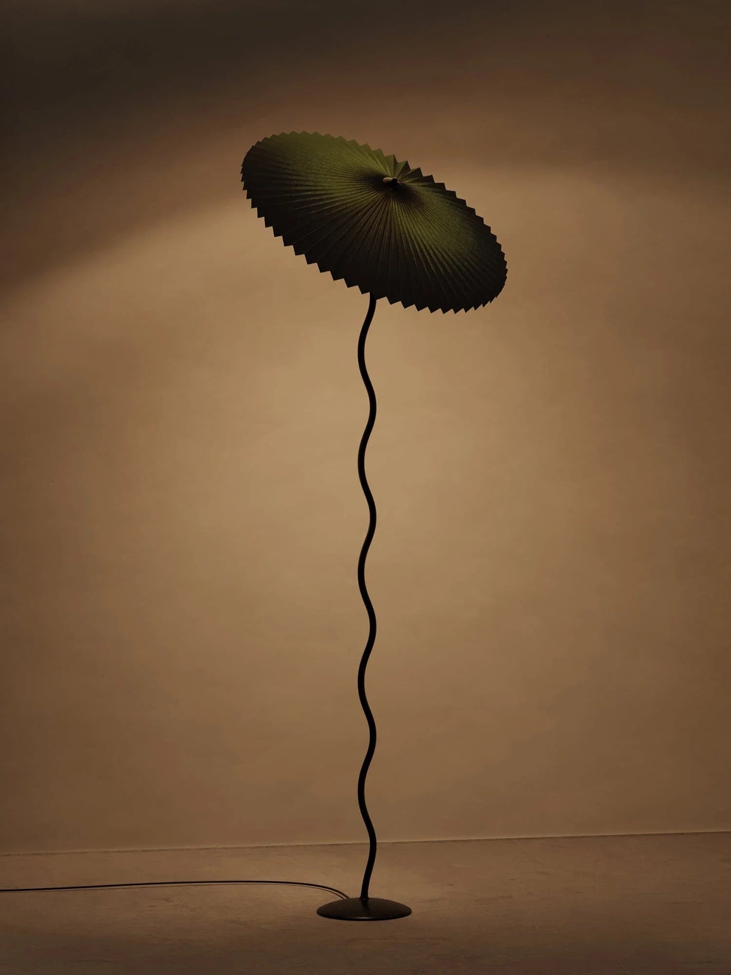 Wiggly Pleated Floor Lamp