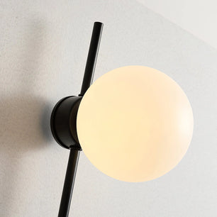 Lynea Wall Lamp