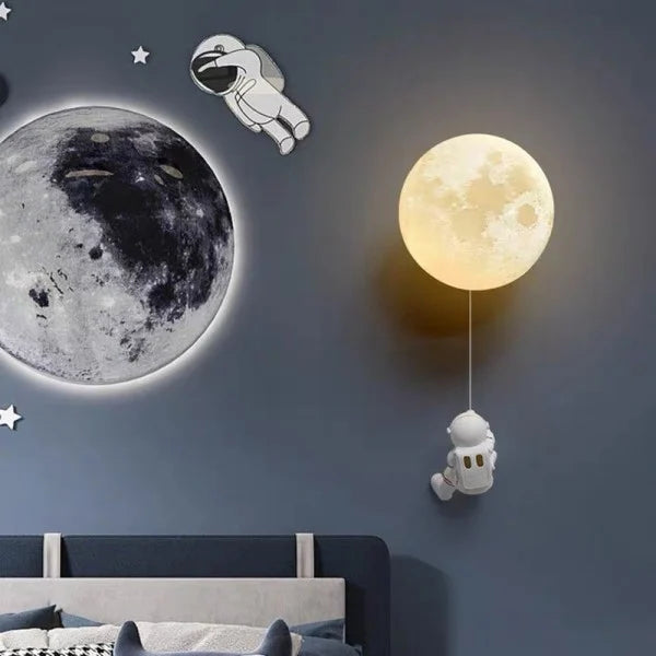 Astronaut Wall Lamp