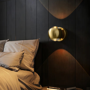 Io Verticale Wall Lamp