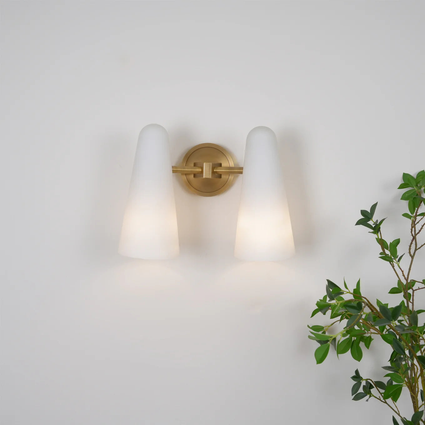 Montfaucon Wall Lamp