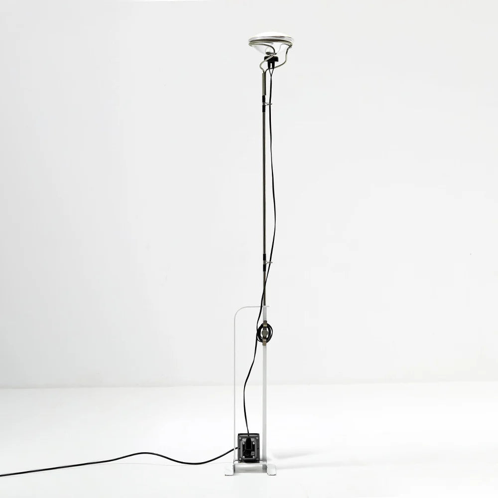 Toio Floor Lamp