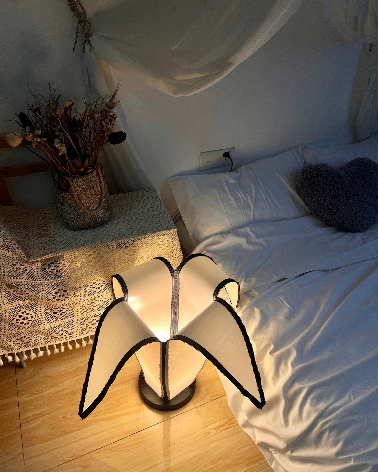 Banana Table Lamp