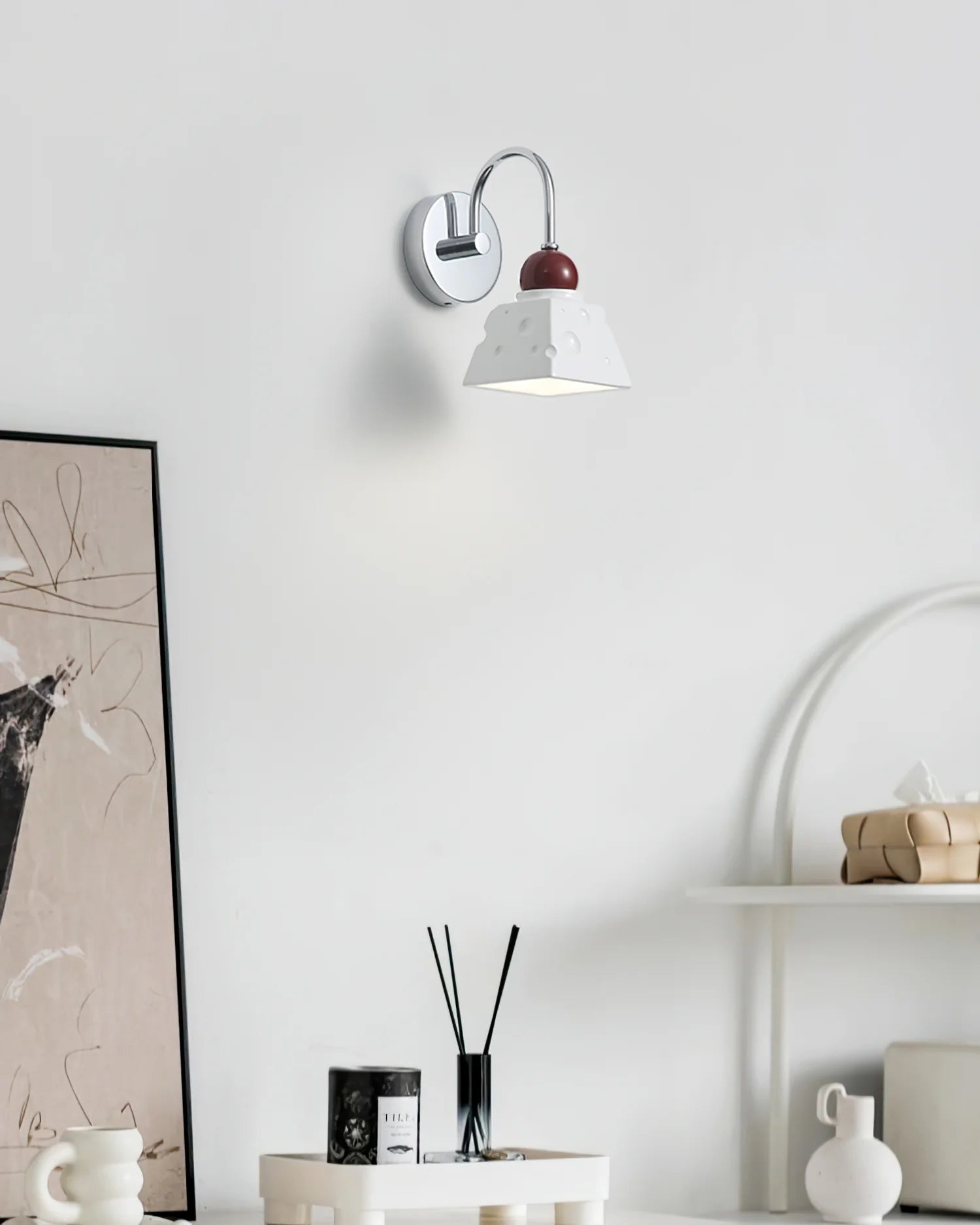 Alma Wall Light