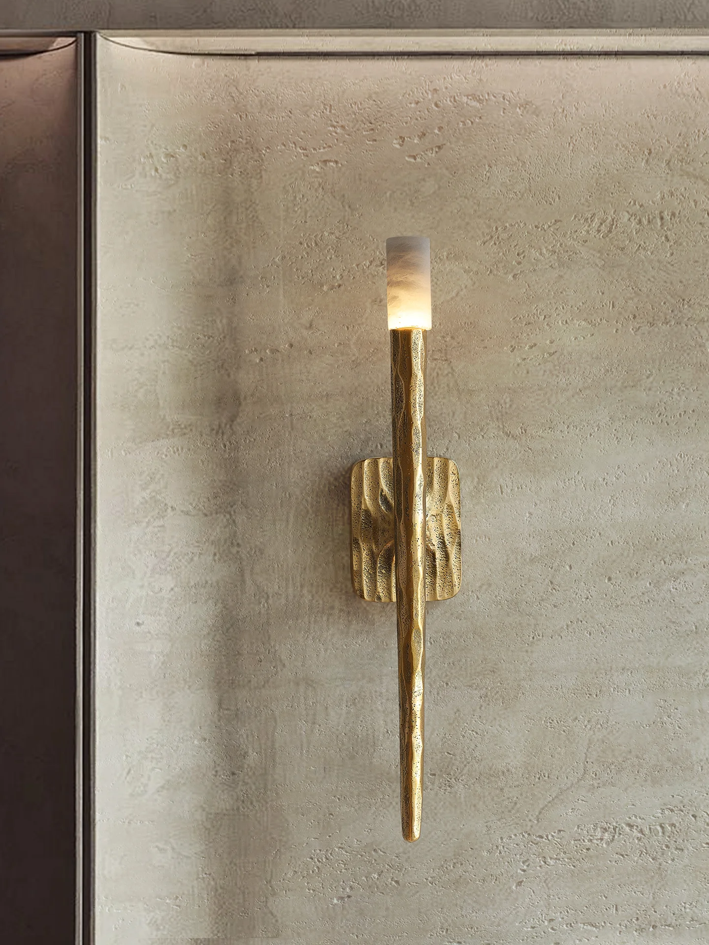 The Volterra Fluted Alabaster Sconce