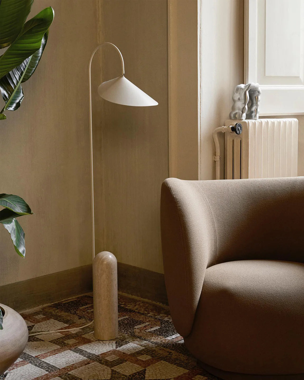 Arum Floor Lamp