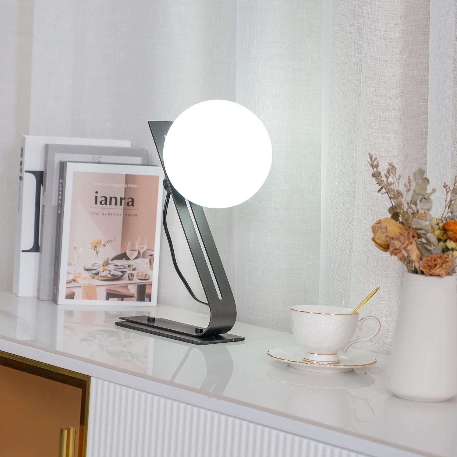 Arandela Table Lamp