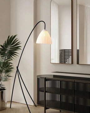 Rieort Tripod Floor Lamp