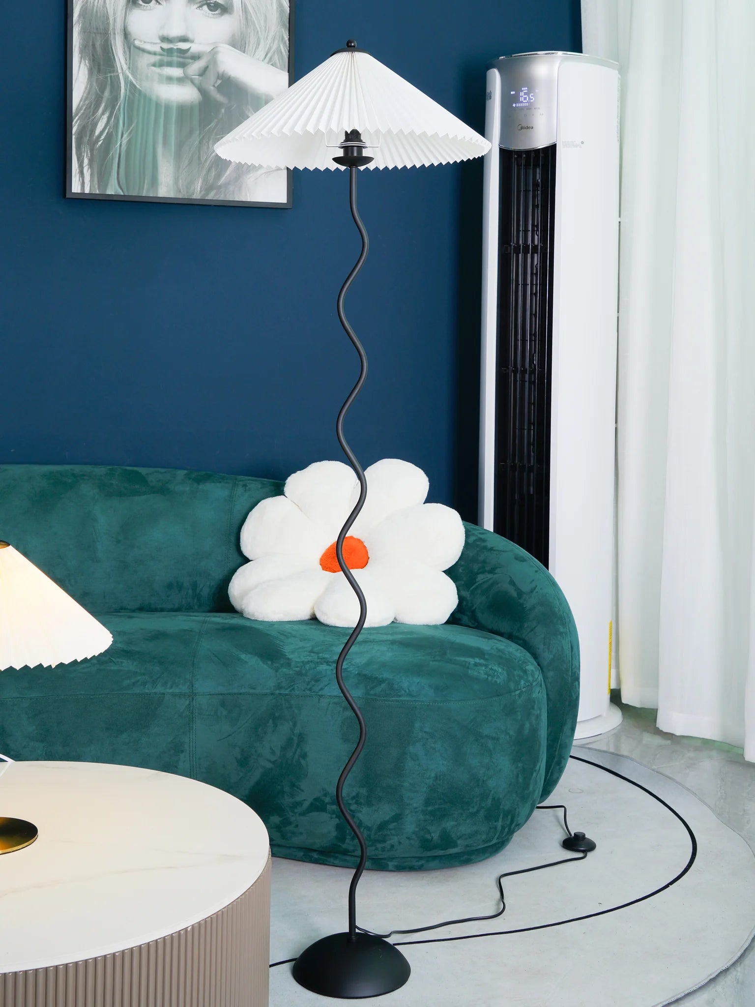 Wiggly Pleated Floor Lamp