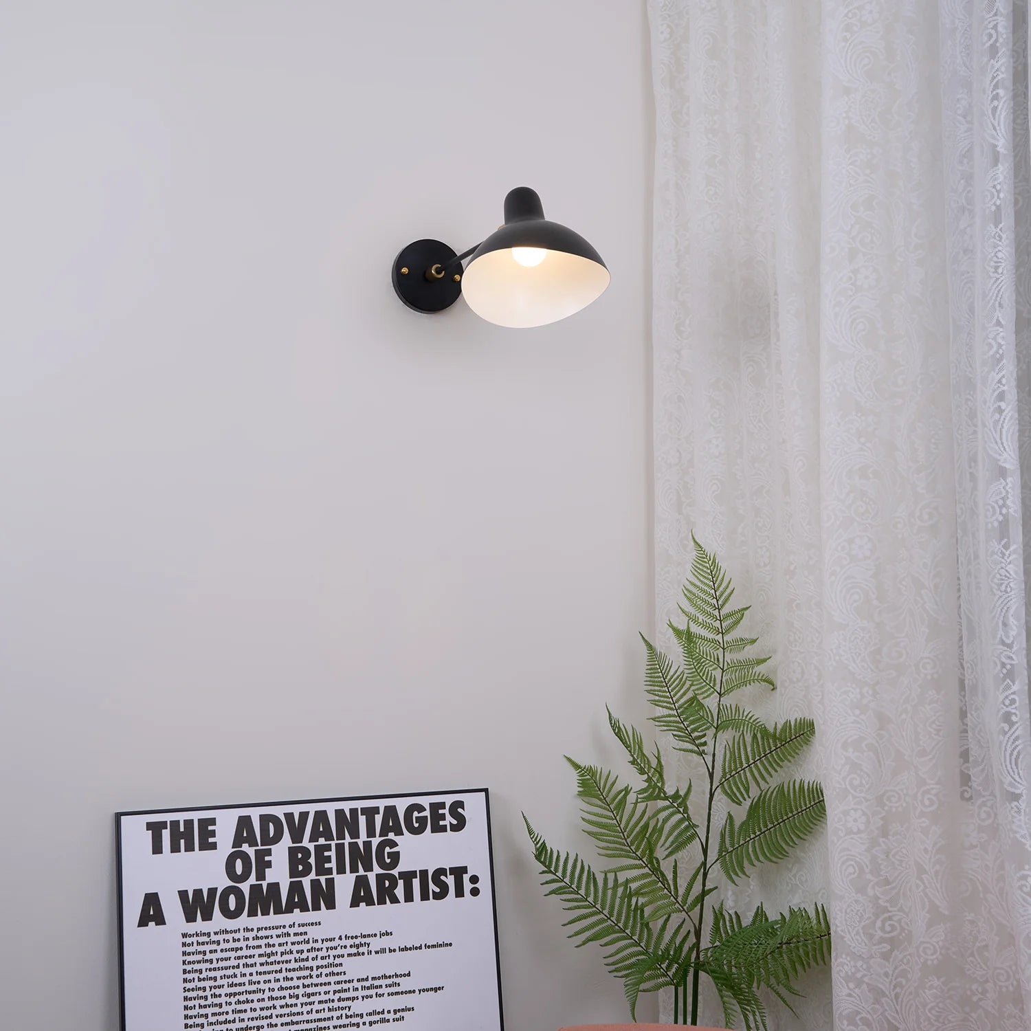 Mantis Wall Lamp