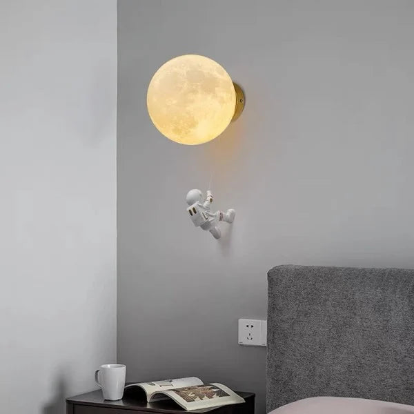 Astronaut Wall Lamp