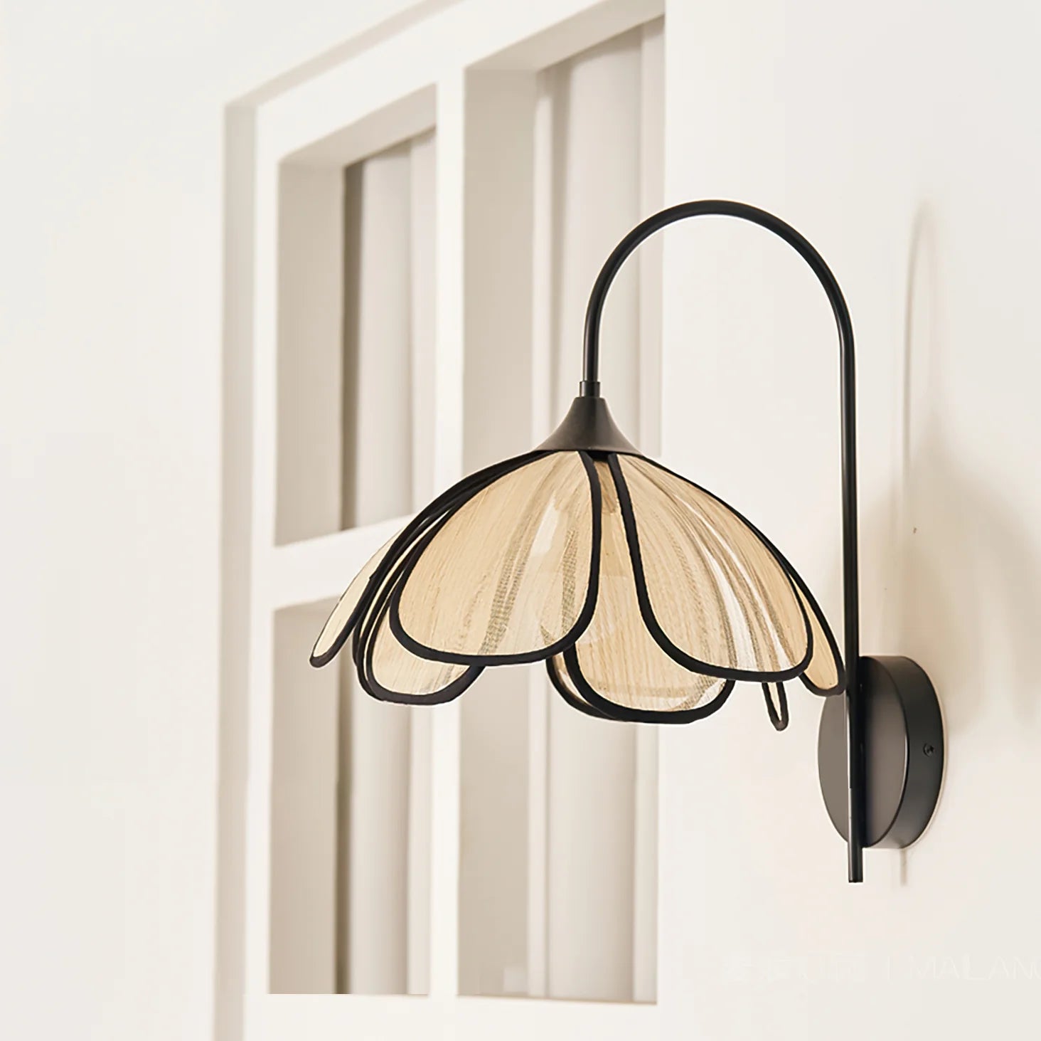 Okai Wall Lamp