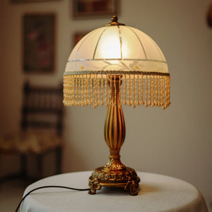 Tassel Flower Table Lamp