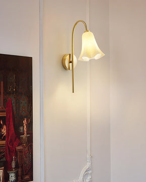 Flora Wall Lamp