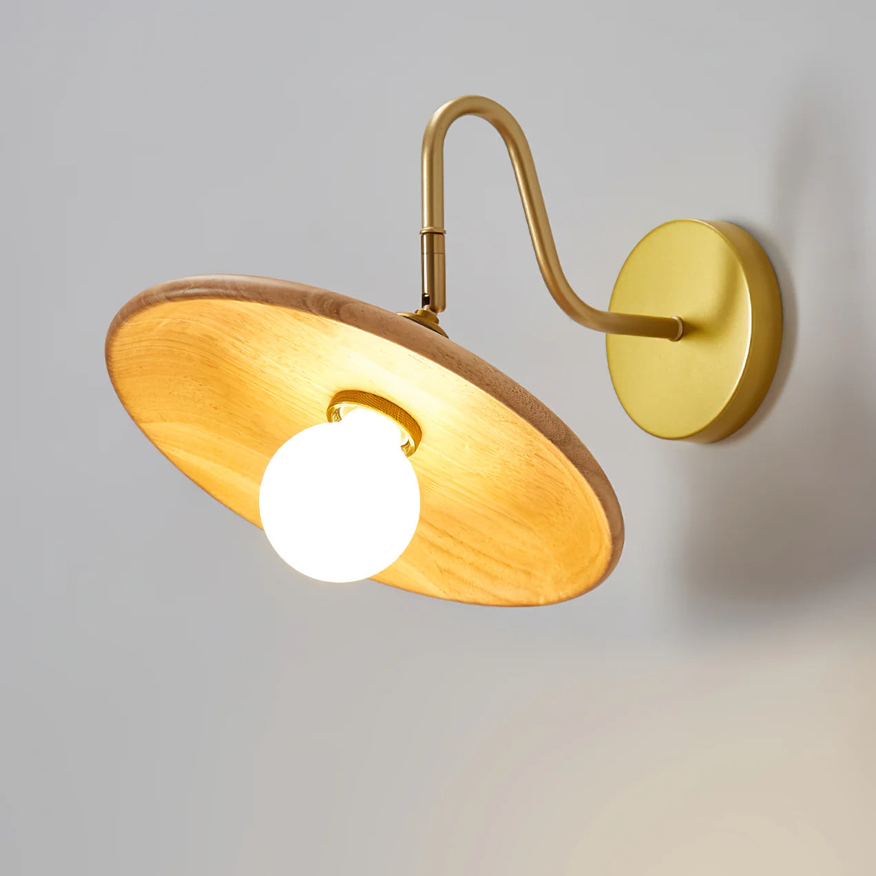 Edmund Wall Lamp