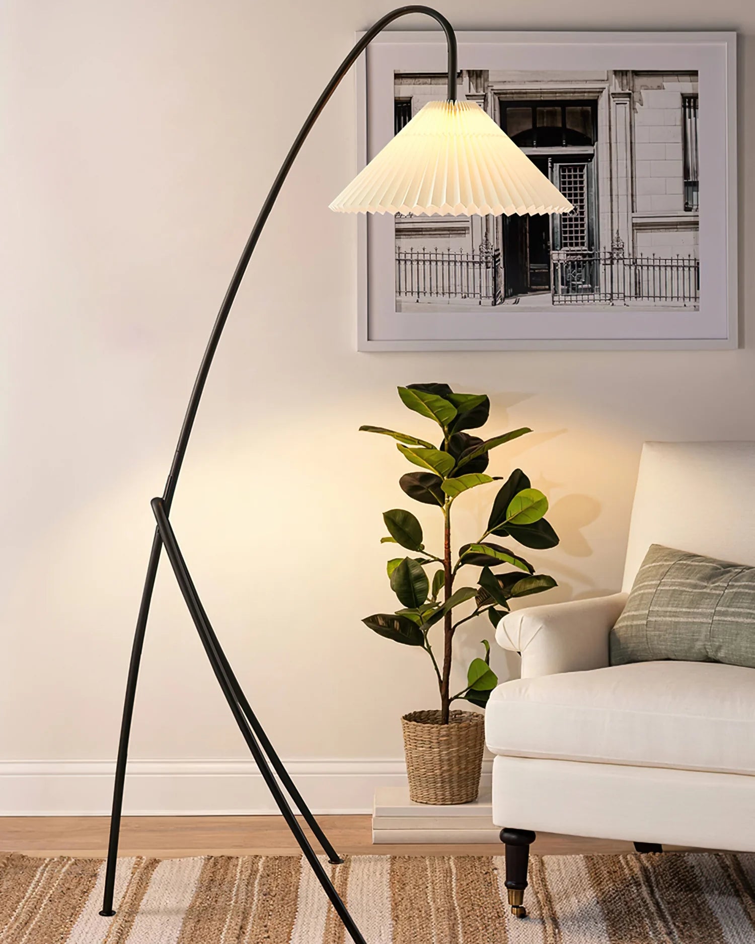 Rieort Tripod Floor Lamp