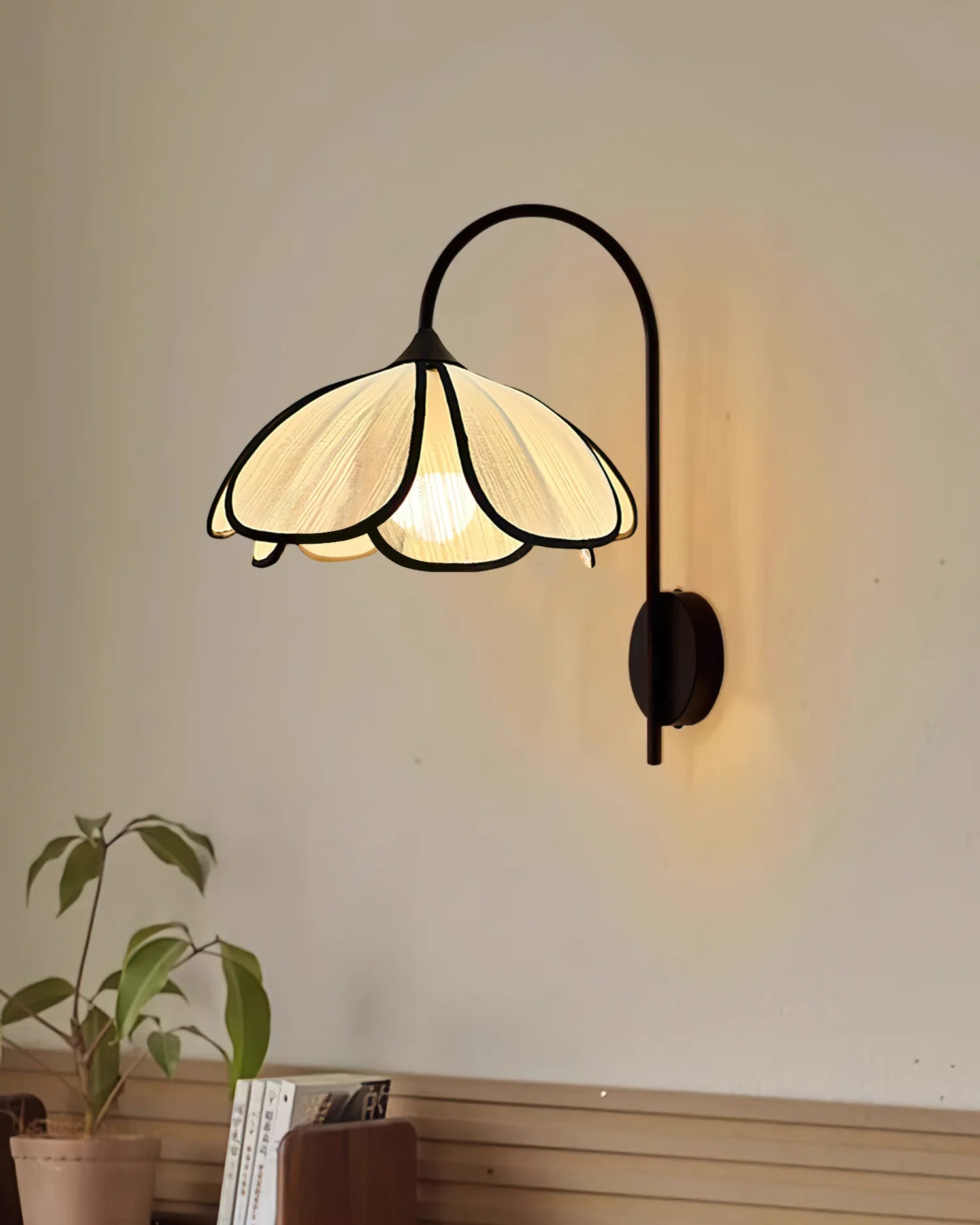 Okai Wall Lamp