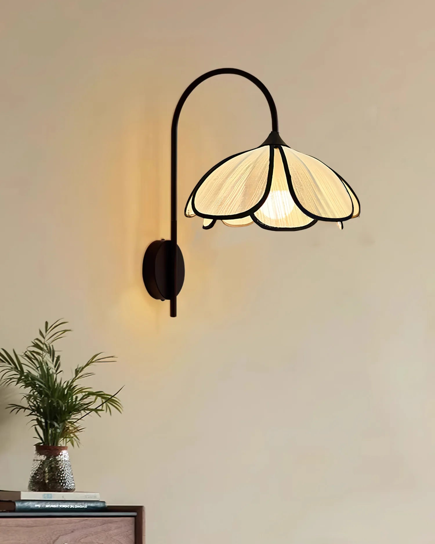 Okai Wall Lamp