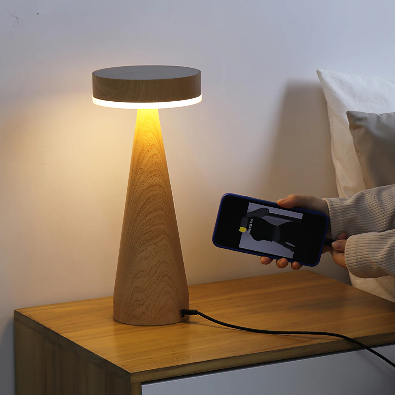 Lighthouse Built-in Battery Table Lamp