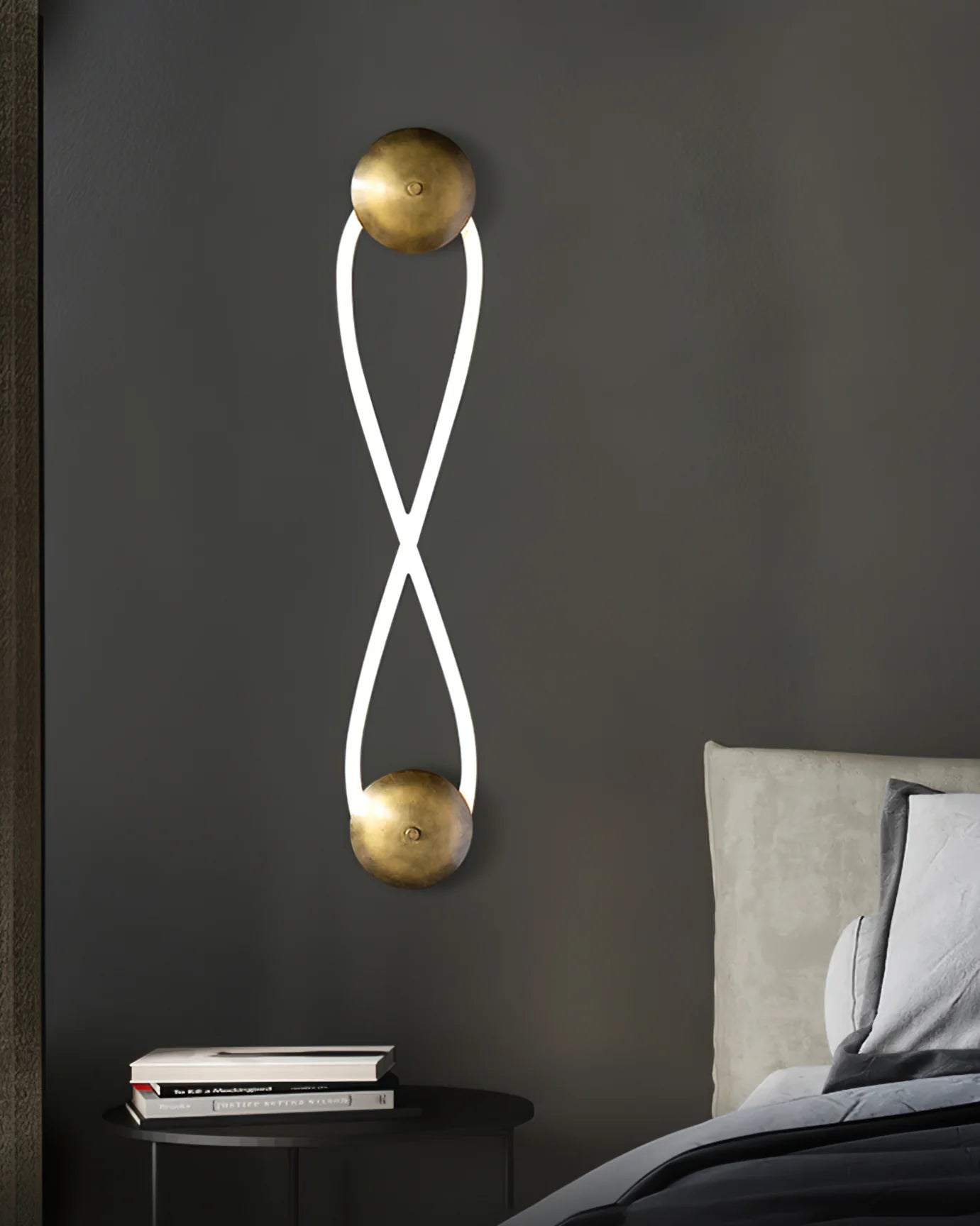 Rigel Wall Lamp