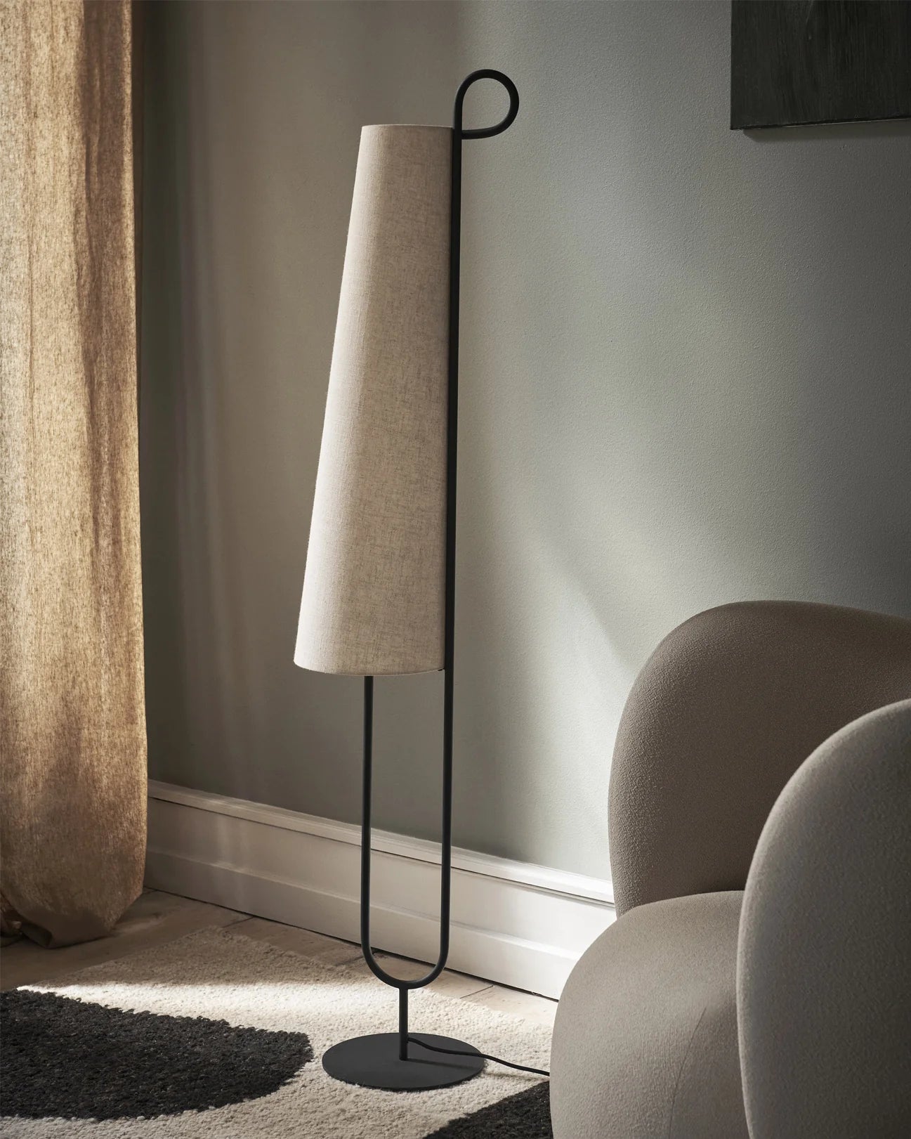 Ancora Floor Lamp