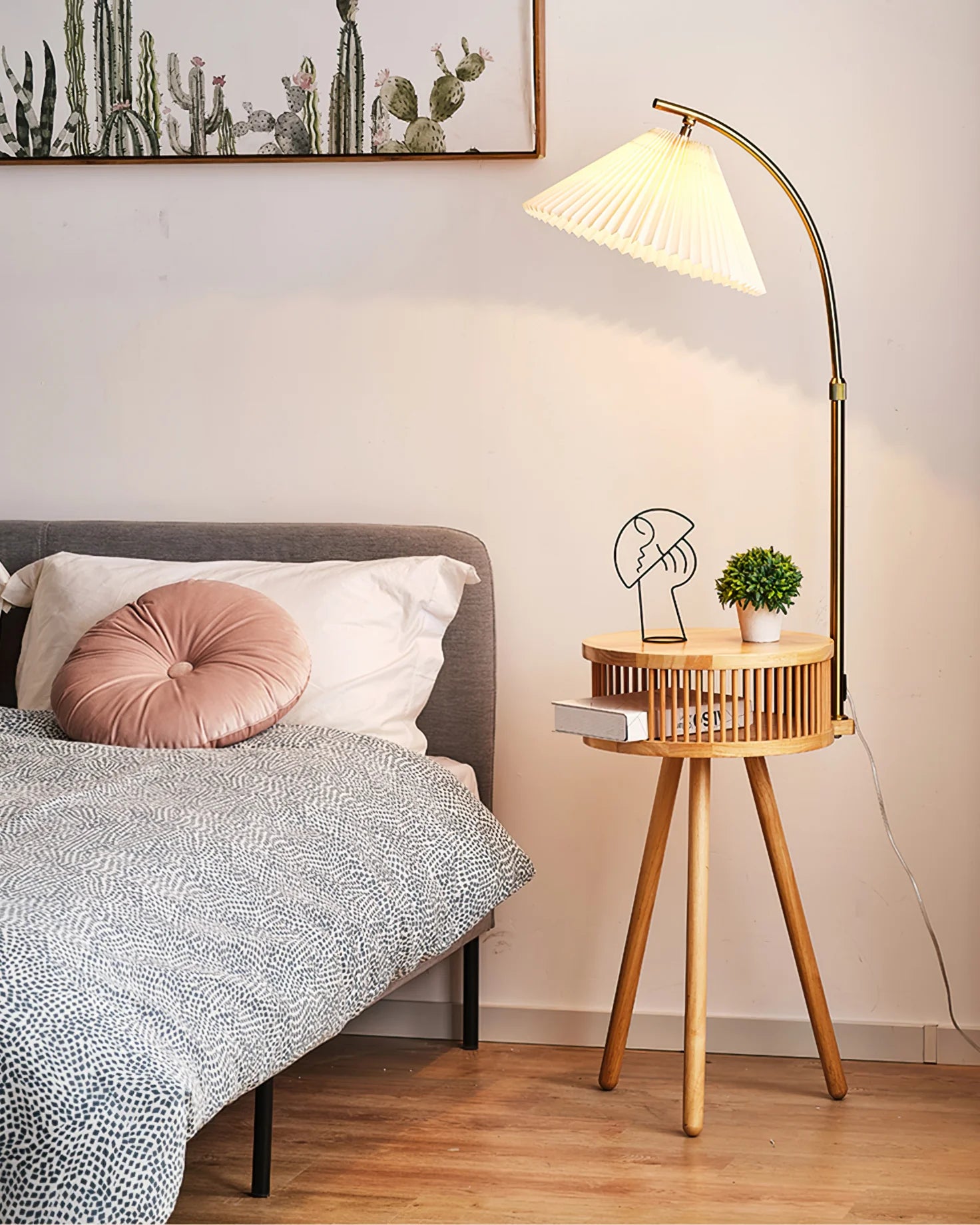 Ozawa Floor Lamp