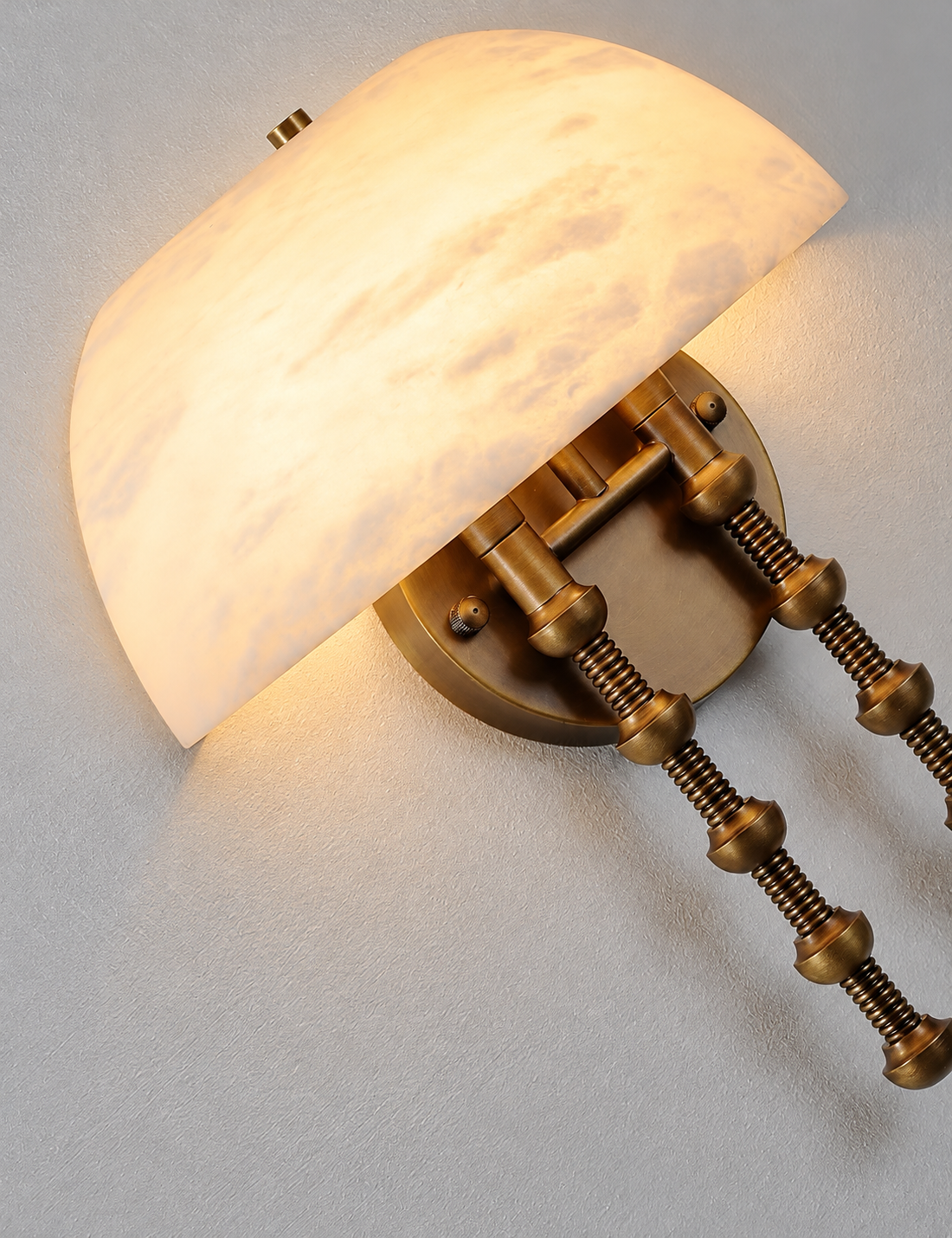 Méduse Alabaster Wall Sconce