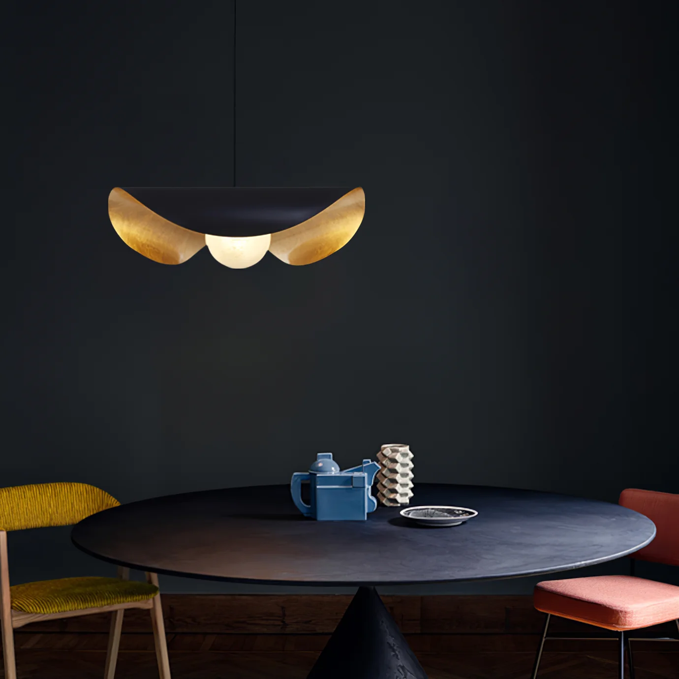Curved Shell Pendant Light
